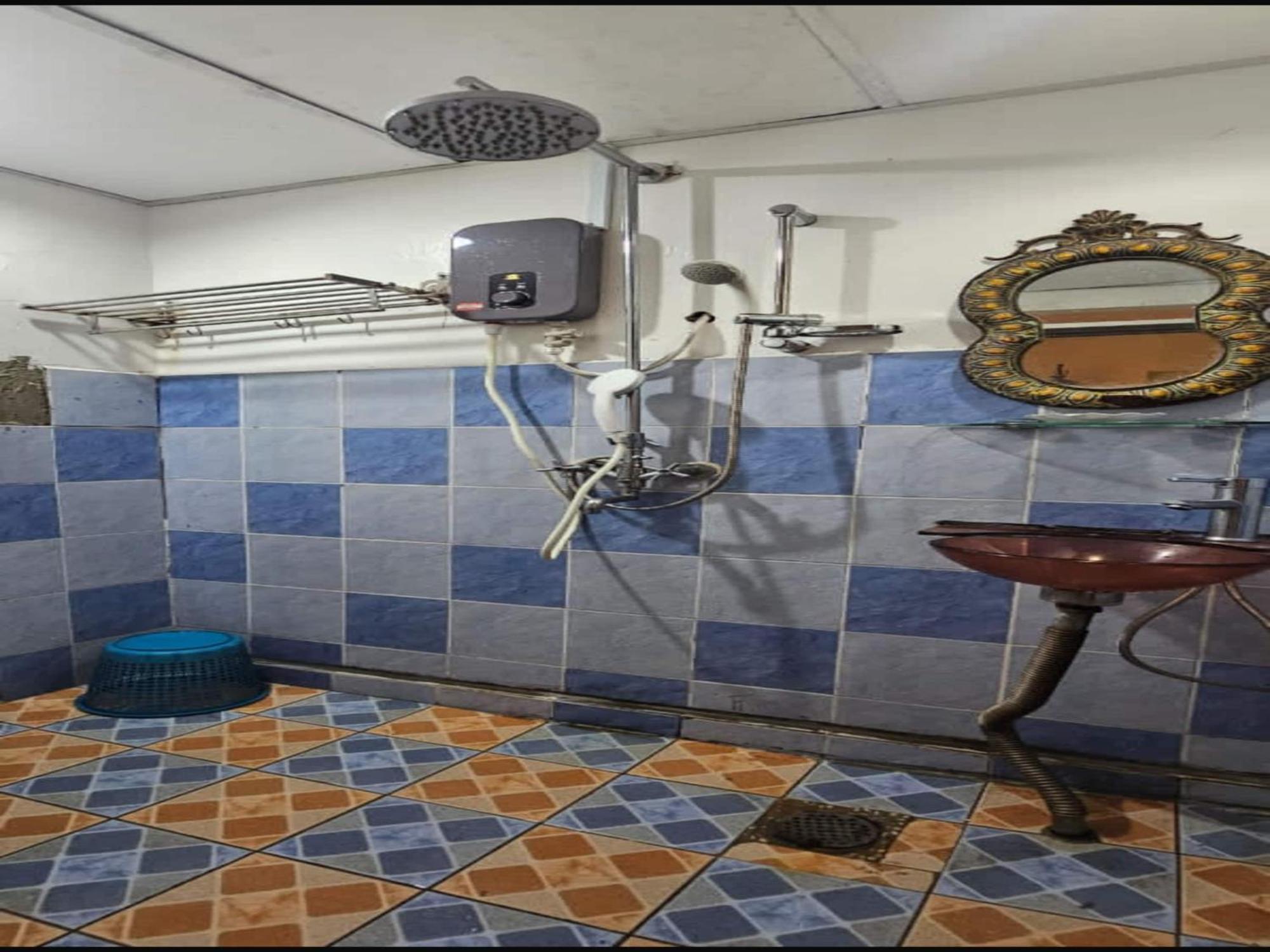 Oyo 90979 Sianglory Hotel 2*